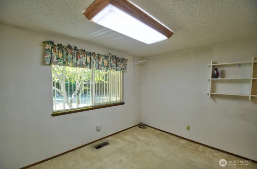 Property photo for 6617 Husky Way Se, Lacey photo 9
