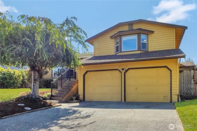 Property photo for 6047 Sunshine Drive, Ferndale