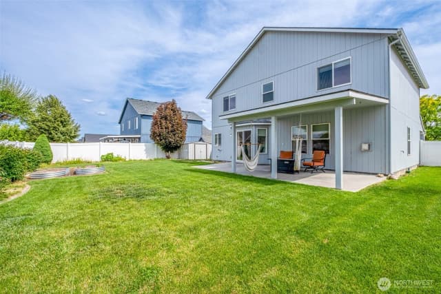 Property photo for 807 5th Avenue Ne, Ephrata photo 3