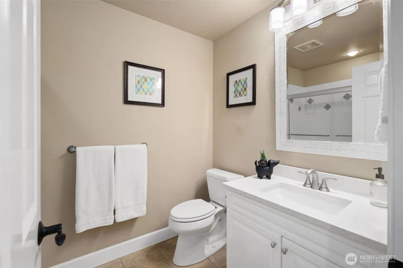 Property photo for 2040 277th Avenue Se, Sammamish photo 28