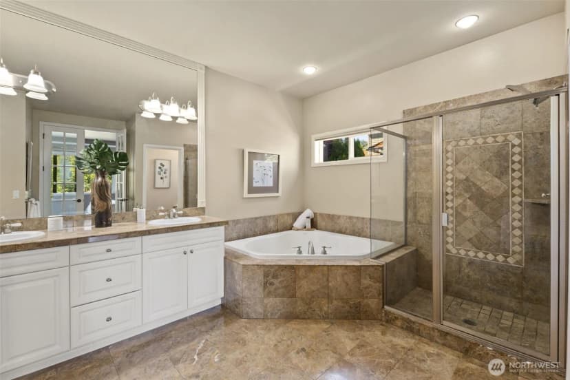 Property photo for 2040 277th Avenue Se, Sammamish photo 22
