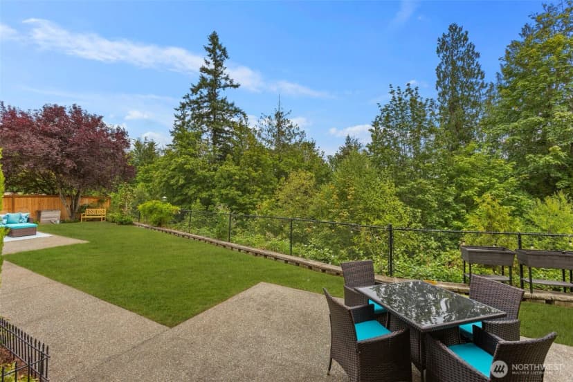 Property photo for 2040 277th Avenue Se, Sammamish photo 38