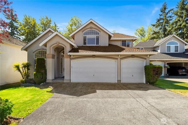 Property photo for 831 Sw 355th Court, Federal Way photo 2