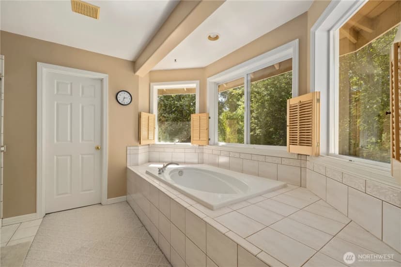 Property photo for 831 Sw 355th Court, Federal Way photo 30