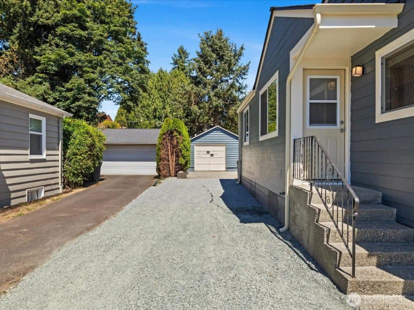 Property photo for 10126 Ne 186th Street, Bothell photo 8