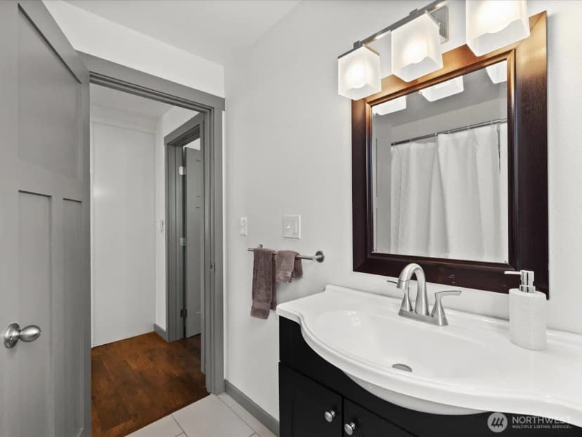 Property photo for 10126 Ne 186th Street, Bothell photo 36
