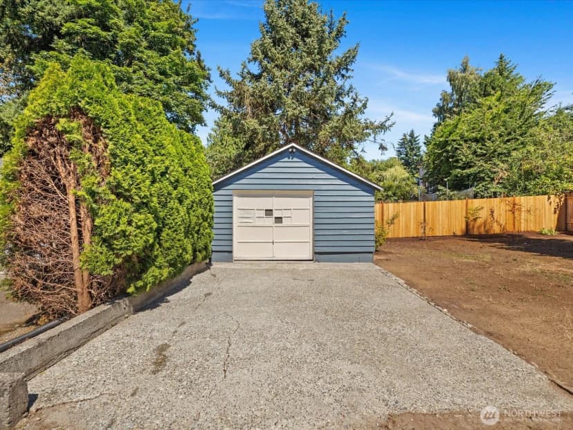 Property photo for 10126 Ne 186th Street, Bothell photo 10