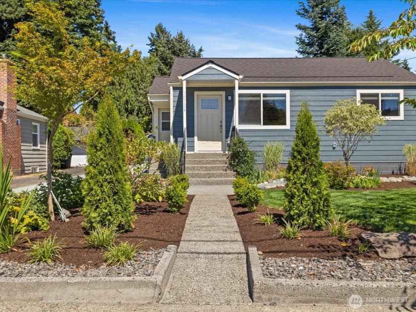 Property photo for 10126 Ne 186th Street, Bothell photo 2