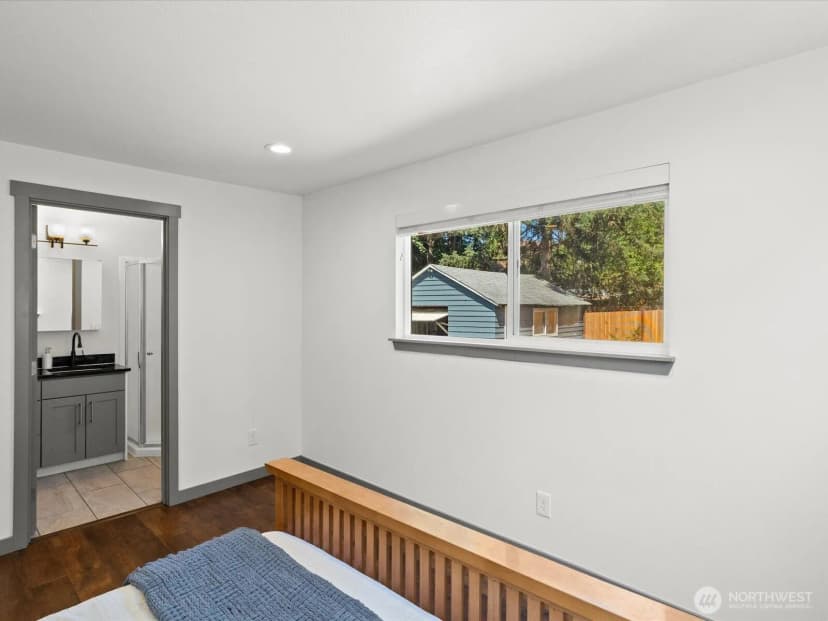 Property photo for 10126 Ne 186th Street, Bothell photo 29