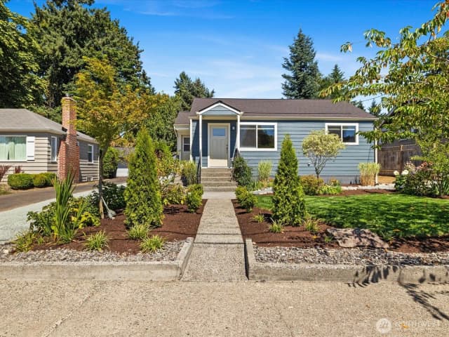 Property photo for 10126 Ne 186th Street, Bothell photo 3