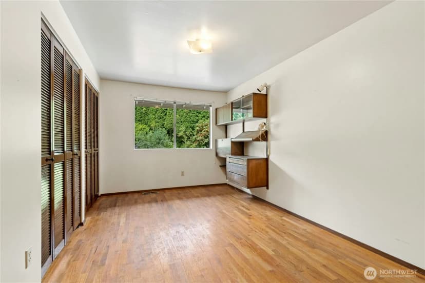 Property photo for 3002 162nd Place Se, Bellevue photo 15