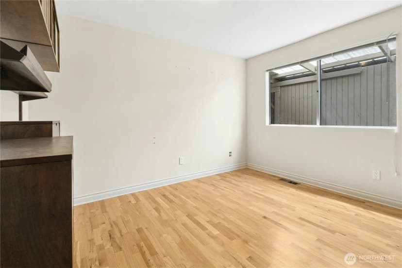 Property photo for 3002 162nd Place Se, Bellevue photo 16