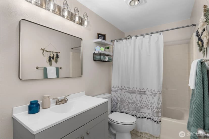Property photo for 16214 Dogwood Lane, Arlington photo 14