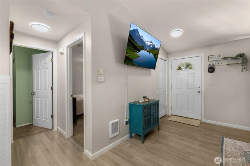 Property photo for 16214 Dogwood Lane, Arlington photo 4