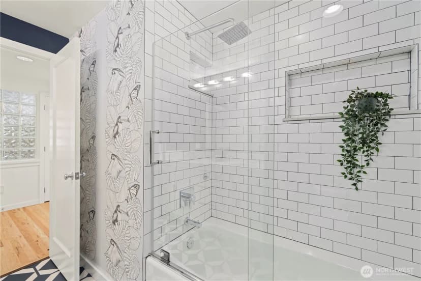 Property photo for 4110 Sw Rose Street, Seattle photo 17