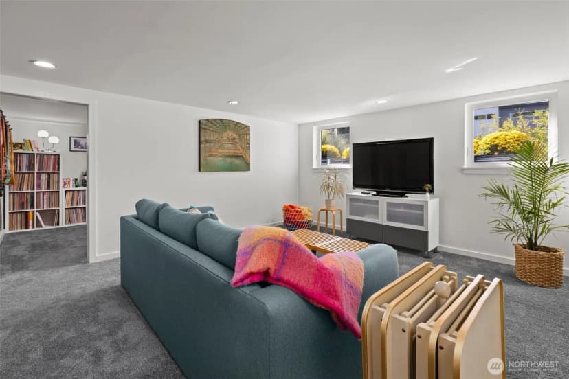Property photo for 4110 Sw Rose Street, Seattle photo 19