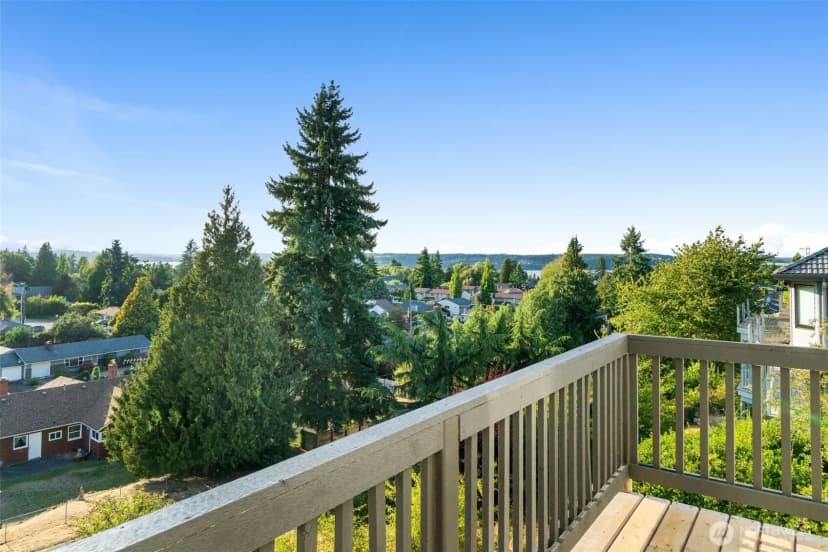 Property photo for 3022 Sylvan Drive W, University Place photo 11