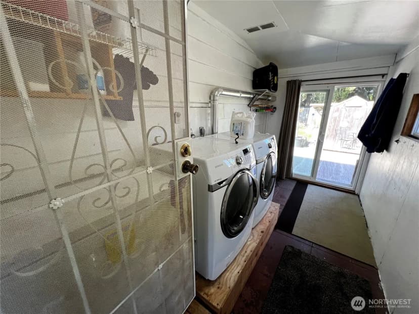 Property photo for 233 S Yantic Avenue, Bremerton photo 24