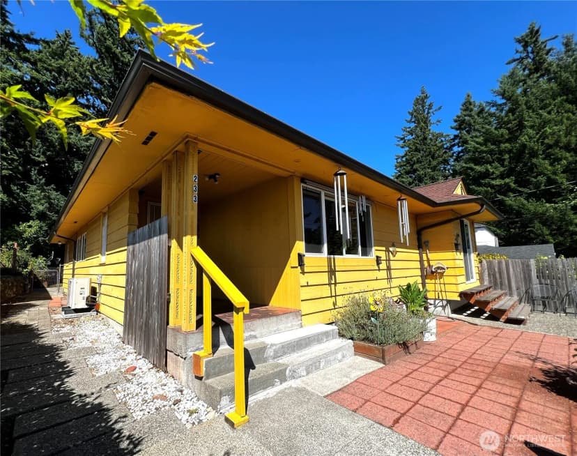 Property photo for 233 S Yantic Avenue, Bremerton photo 3
