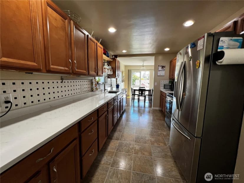 Property photo for 233 S Yantic Avenue, Bremerton photo 11