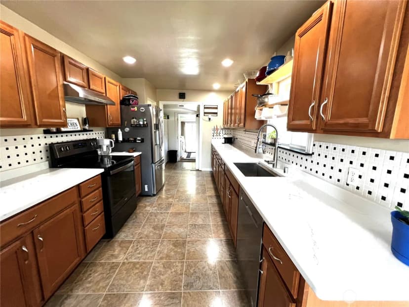 Property photo for 233 S Yantic Avenue, Bremerton photo 10