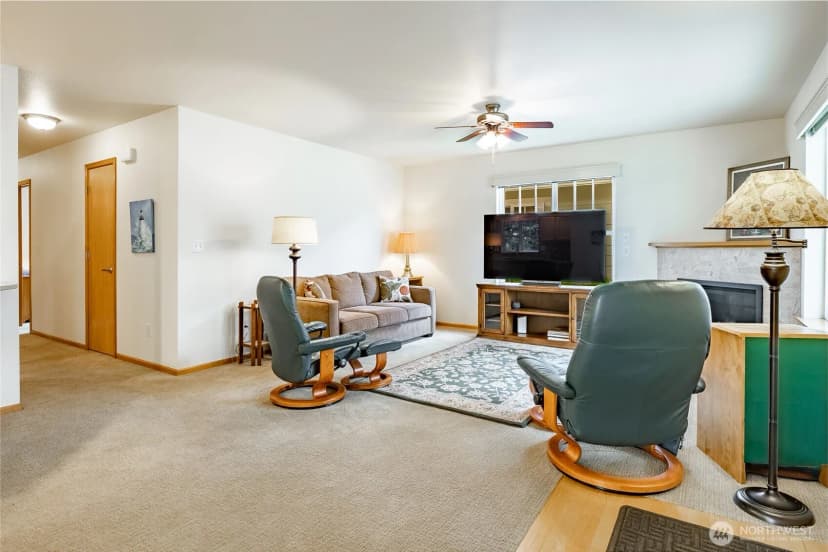 Property photo for 500 Fieldstone Loop ##25, Lynden photo 9