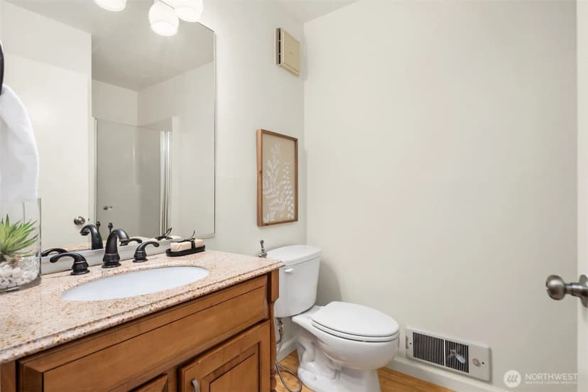 Property photo for 4505 Ne 55th Street, Seattle photo 3