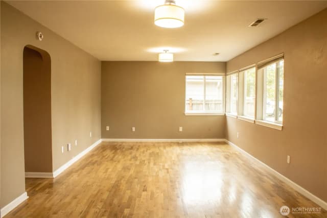 Property photo for 1325 Garrison Avenue, Port Orchard photo 3