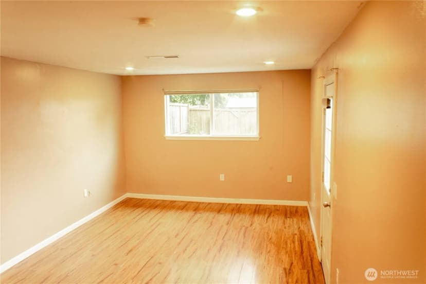 Property photo for 1325 Garrison Avenue, Port Orchard photo 9