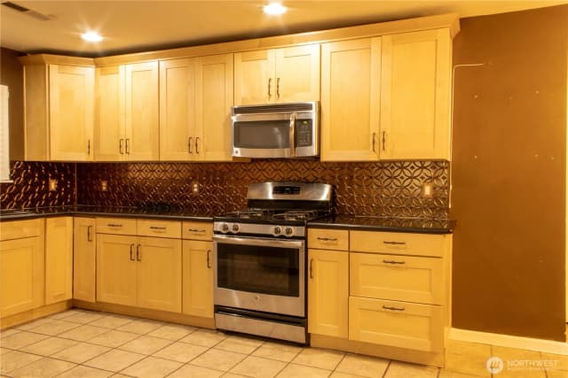 Property photo for 1325 Garrison Avenue, Port Orchard photo 5