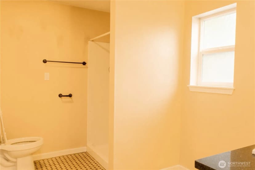 Property photo for 1325 Garrison Avenue, Port Orchard photo 15