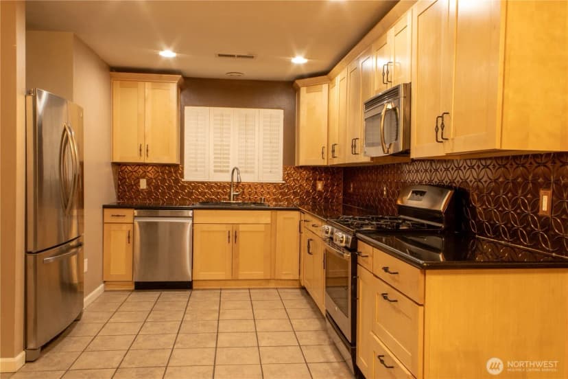 Property photo for 1325 Garrison Avenue, Port Orchard photo 6
