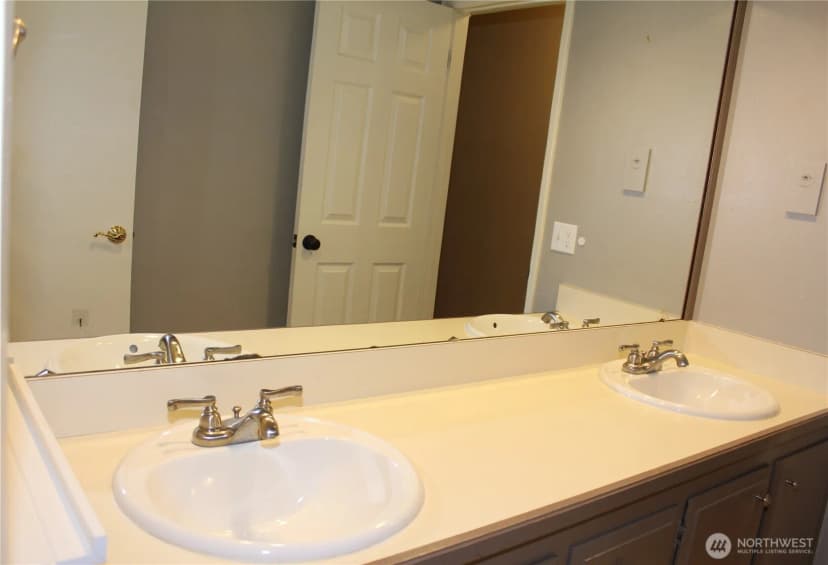 Property photo for 2809 179th Avenue Ne, Redmond photo 20