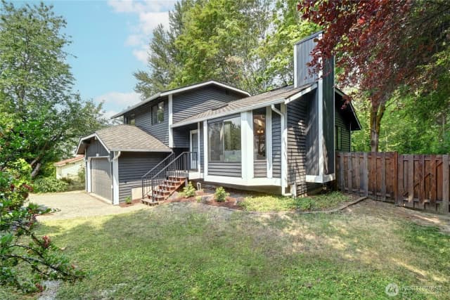 Property photo for 1106 S 23rd Street, Renton photo 2