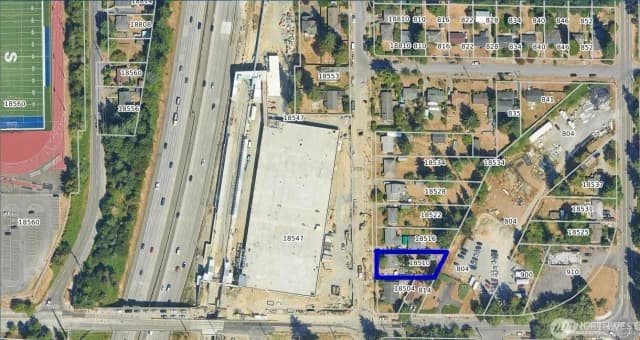 Property photo for 18510 8th Avenue Ne, Shoreline