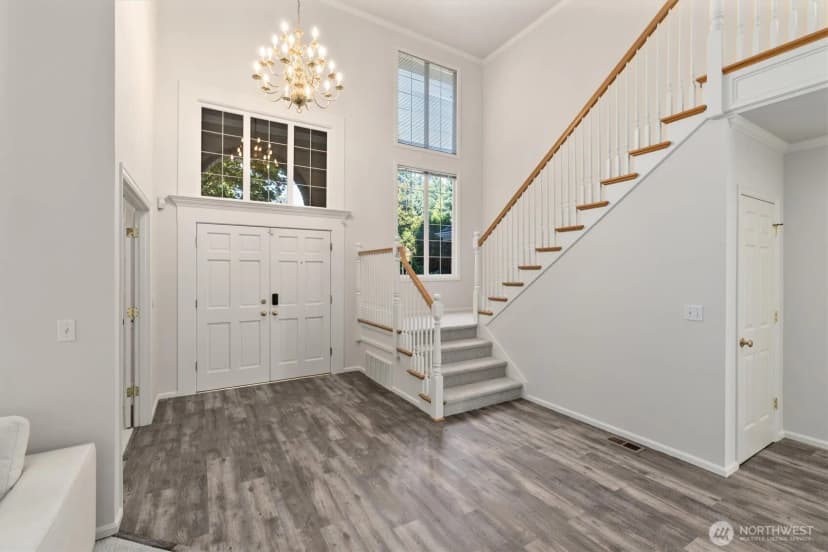 Property photo for 20537 Ne 34th Place, Sammamish photo 20