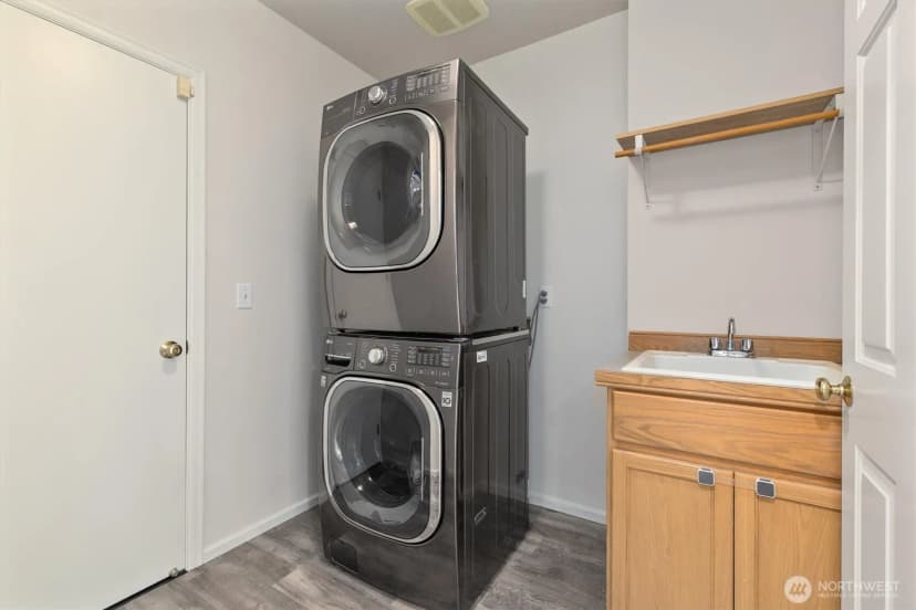 Property photo for 20537 Ne 34th Place, Sammamish photo 19