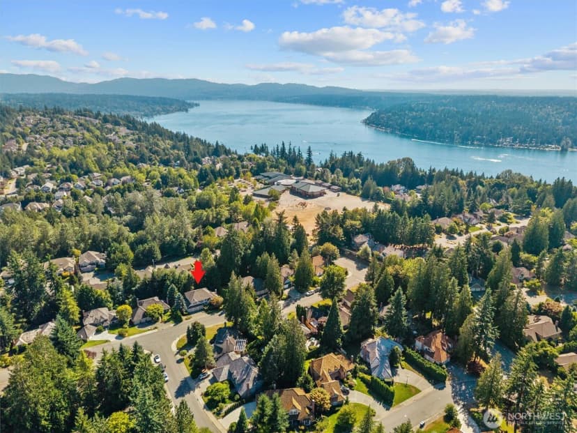 Property photo for 20537 Ne 34th Place, Sammamish photo 39