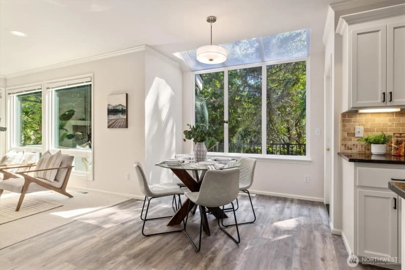 Property photo for 20537 Ne 34th Place, Sammamish photo 14