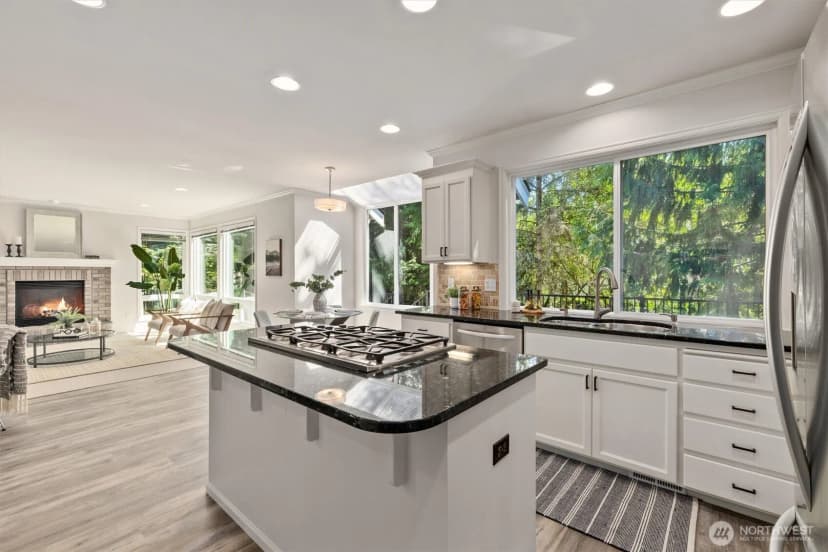 Property photo for 20537 Ne 34th Place, Sammamish photo 12