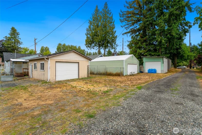 Property photo for 1334 Central Boulevard, Centralia photo 17