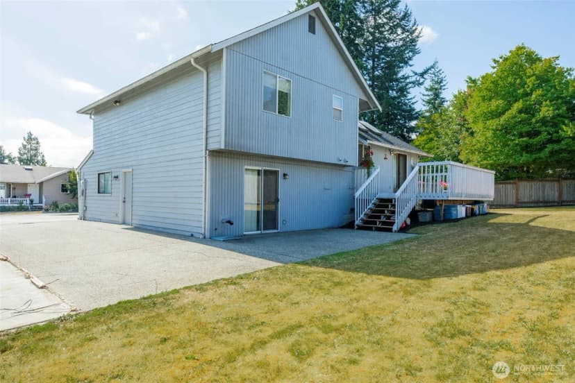 Property photo for 18 B E Intercity Avenue, Everett photo 36