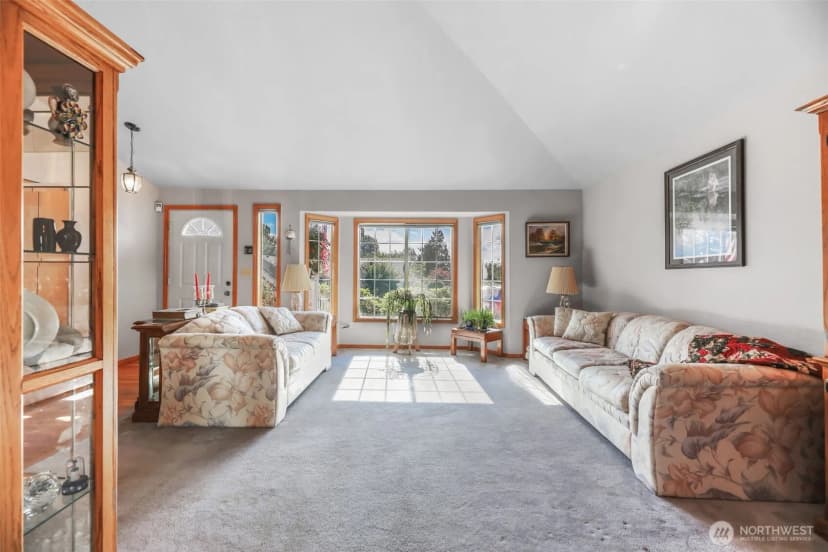 Property photo for 18 B E Intercity Avenue, Everett photo 11