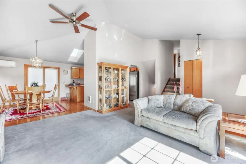 Property photo for 18 B E Intercity Avenue, Everett photo 12