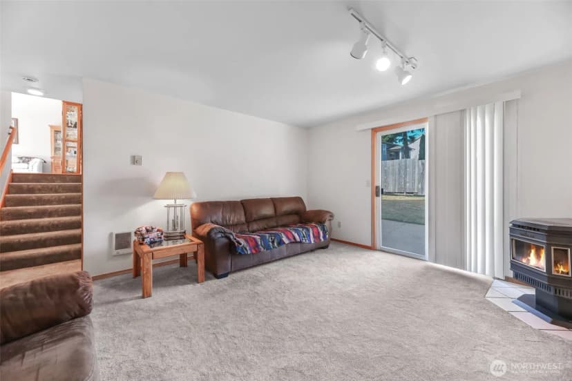 Property photo for 18 B E Intercity Avenue, Everett photo 18