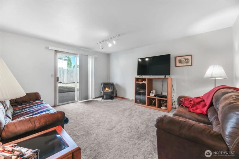 Property photo for 18 B E Intercity Avenue, Everett photo 17