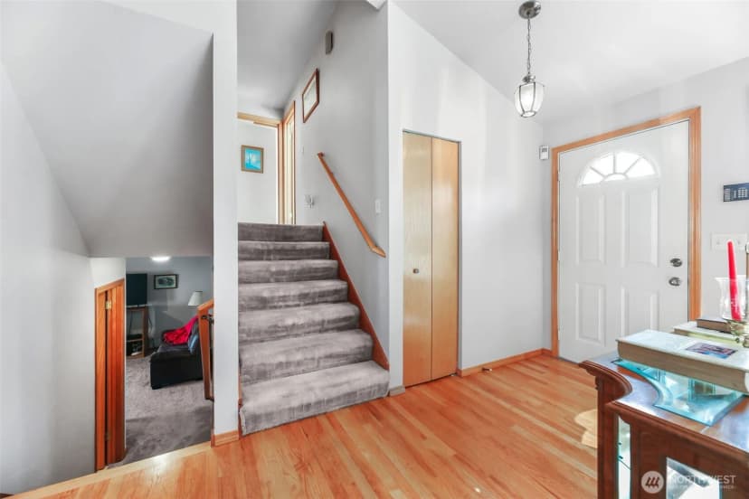 Property photo for 18 B E Intercity Avenue, Everett photo 15