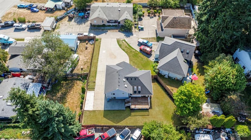 Property photo for 18 B E Intercity Avenue, Everett photo 39