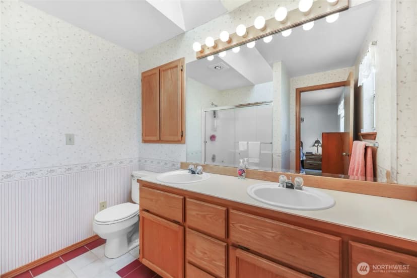Property photo for 18 B E Intercity Avenue, Everett photo 23