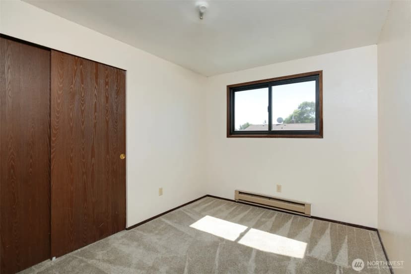 Property photo for 748 Sw Heller Street, Oak Harbor photo 25
